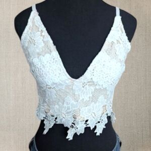 Privy Cropped Tank Floral Lace Festival Coquette White Size M